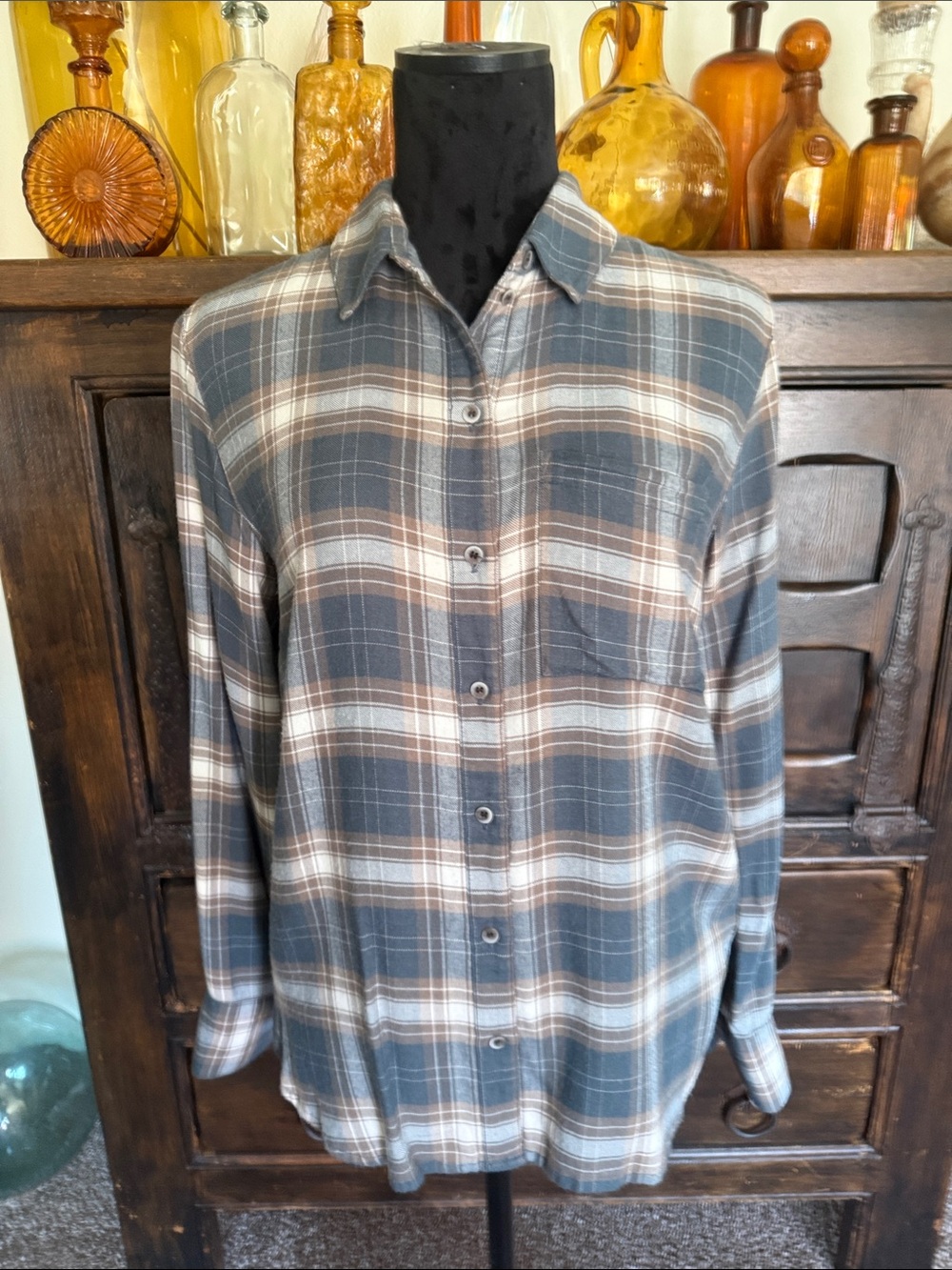 Treasure & Bond Gray and Cream Plaid Button-Down Shirt